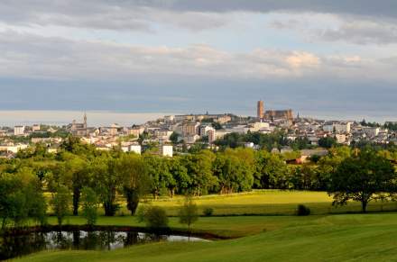 Parc et ville de Rodez, accès au restaurant Hervé Busset au Centre-Ville de Rodez